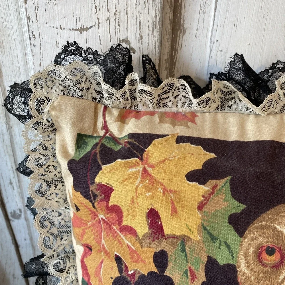 Wamsutta Barn Owl Fabric Black Background Fall Leave Pillow w/Black & White Lace